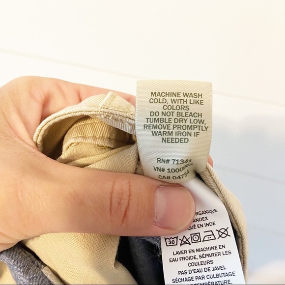 L.L. Bean | Favorite Fit 6inch Shorts, Organic Cotton, Size 16R - Picture 9 of 12